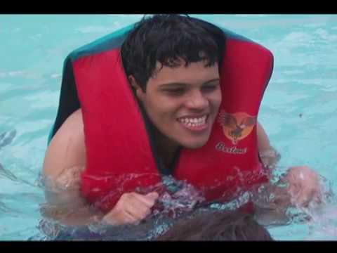 Lucas Samuel Réus Araújo em cena da homenagem exibida pela TV Integração
